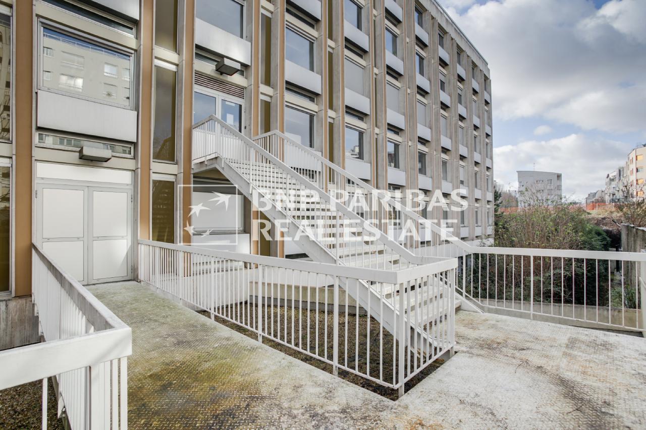 Bureau Paris 1001m² Location bureau Paris OLBUR2107041 3